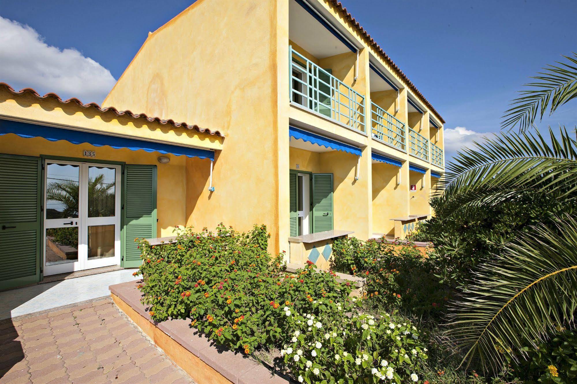 Club Hotel Baia Aranzos Golfo Aranci Exteriér fotografie